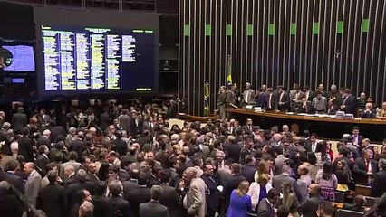 Justicia brasileña suspende comisión de juicio político