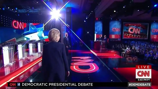 Clinton y Sanders centran debate de precandidatos demócratas