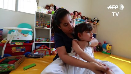 Niña mexicana aviva debate sobre marihuana medicinal