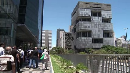 Ganancia de Petrobras caen 89,3% en 2do trimestre 2015