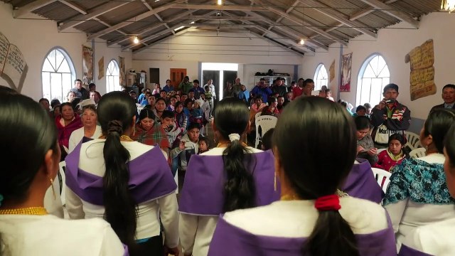 El papa podría llegar tarde para indígenas ecuatorianos