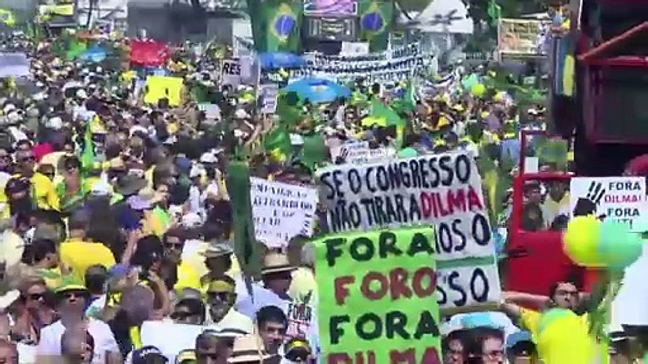 Brasileños exigen la salida de Dilma Rousseff