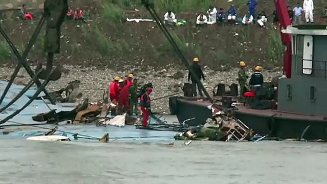 China “sin esperanza” de supervivientes del naufragio