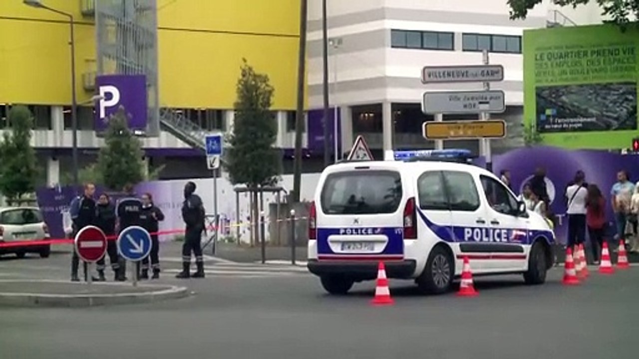 Ataque a centro comercial en Francia