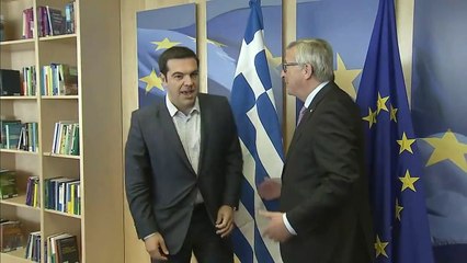 Tsipras carga contra el FMI