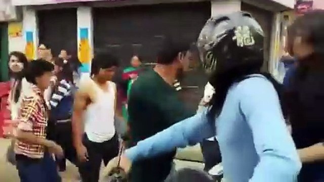 Nepal: más de 1.000 muertos por terremoto