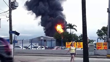 Brasil: Explosión en tanques de combustible