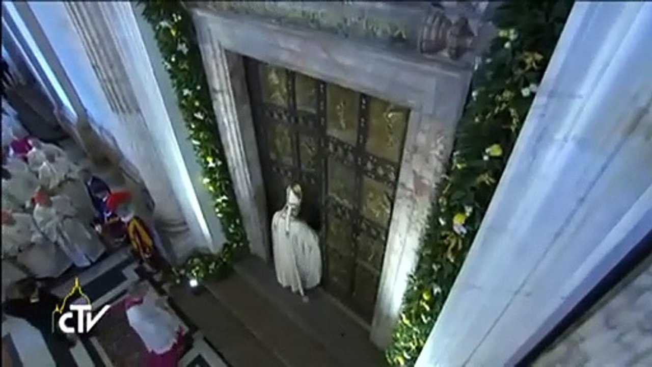 Absolución del aborto seguirá en manos de curas, dice el Papa