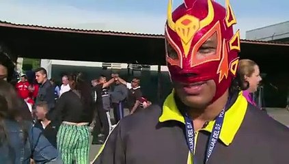 La lucha libre llega a la policía en México