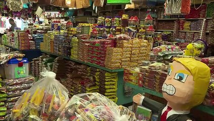 Las piñatas de Trump triunfan en México