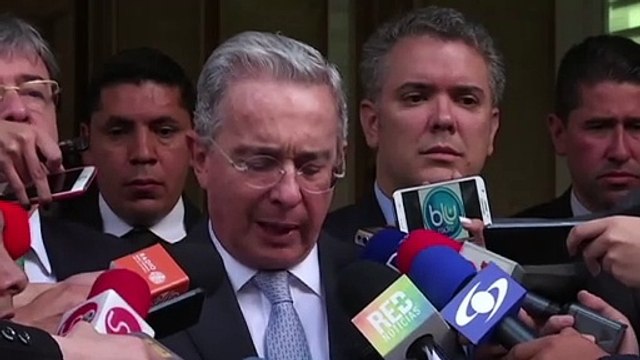 Uribe dispuesto a reunirse con FARC para lograr paz en Colombia