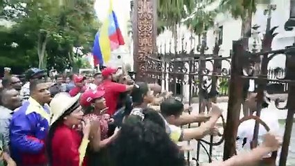 Parlamento llama a rebelión en defensa de democracia venezolana