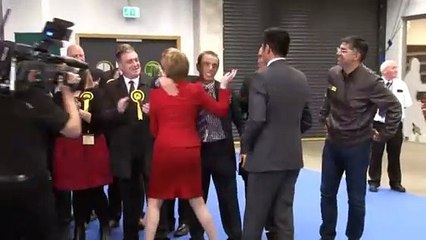 Nacionalistas ganan elecciones en Escocia pero pierden mayoría