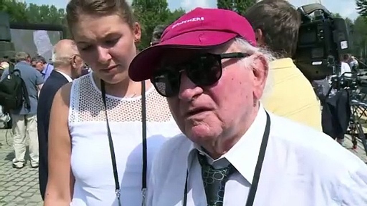 Papa reza en Auschwitz por víctimas de los nazis