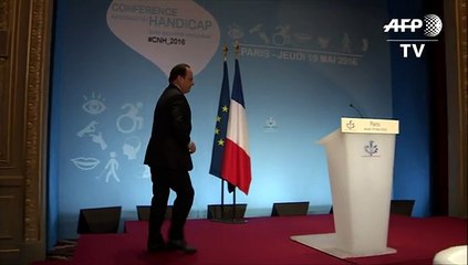 Presidente francés confirma que avión de EgyptAir se “estrelló”