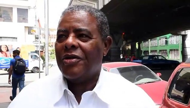 Aguas cloacales en la Av. 27 de febrero