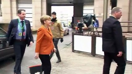 Cumbre europea busca frenar llegada de migrantes