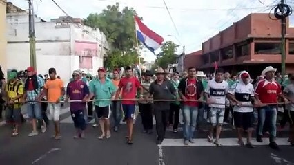 Unos 5.000 campesinos protestan en Asunción