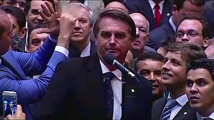 Piden sanción para político admirador de la dictadura en Brasil