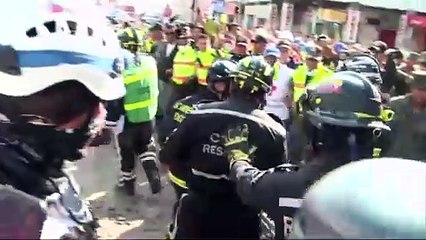 Rescates exitosos mantienen la búsqueda tras sismo en Ecuador