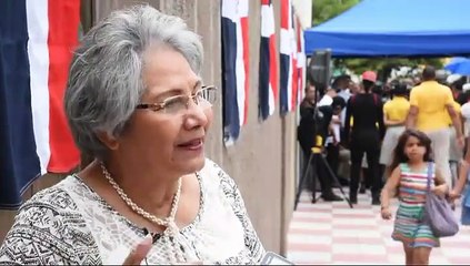 Altagracia (Taty) Méndez y Kirby Jones