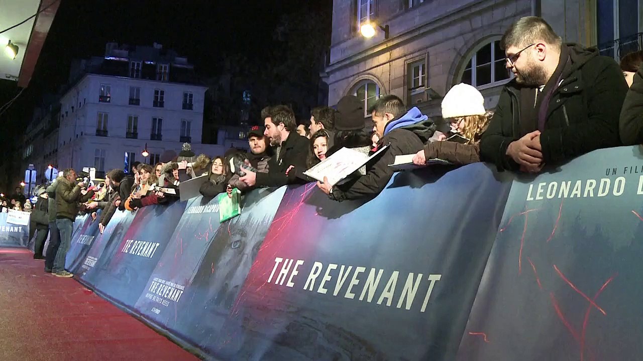 DiCaprio e Iñáritu estrenaron en París "El renacido"