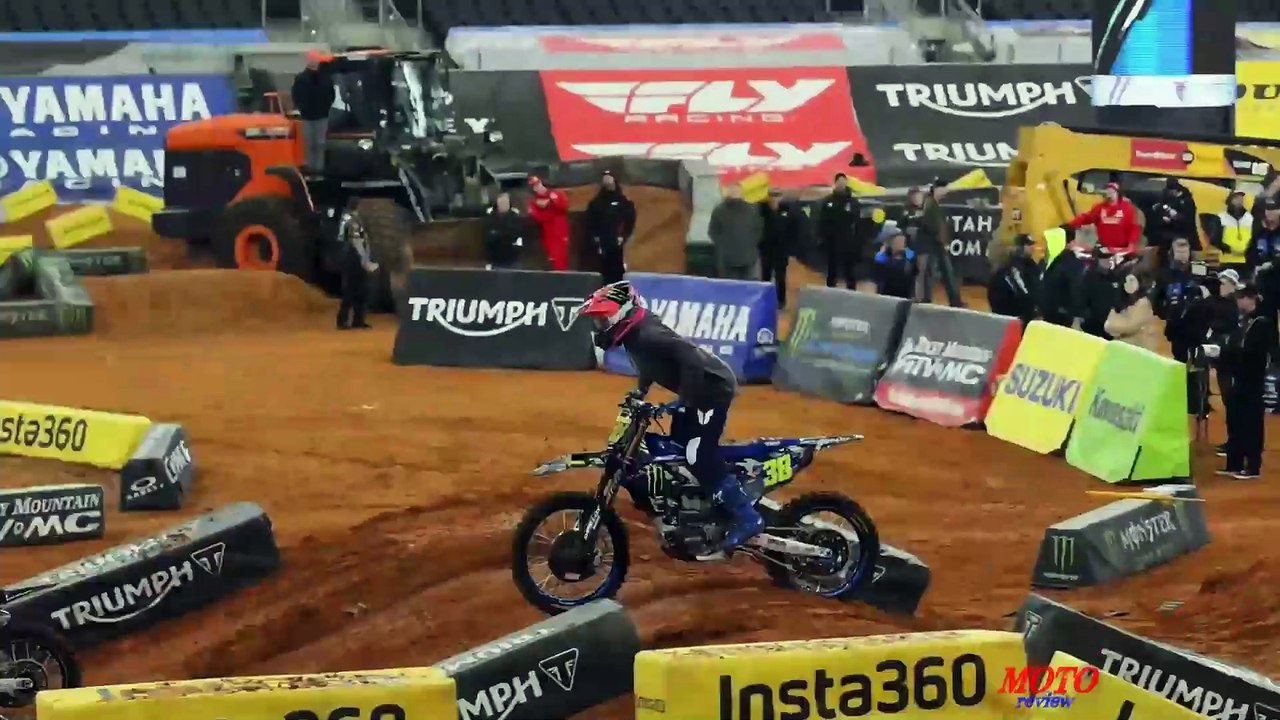 2025 Arlington Supercross - Practice Riding