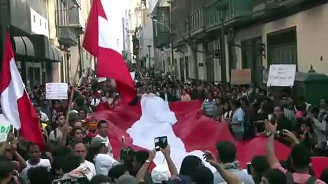 Masivas protestas en Perú