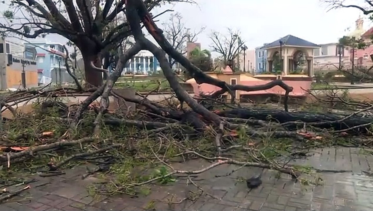 Huracán María deja devastación a su paso por Puerto Rico