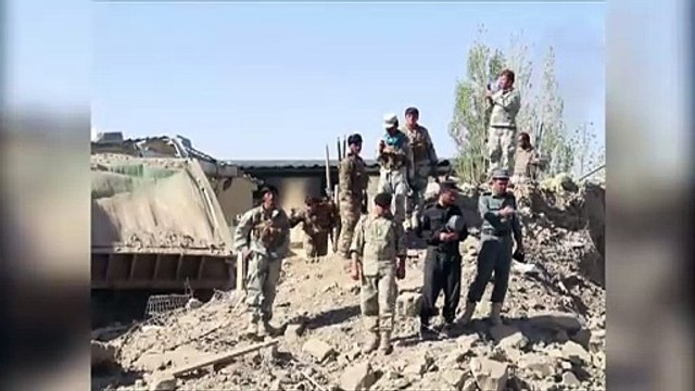 Más de 70 muertos en dos ataques talibanes en Afganistán