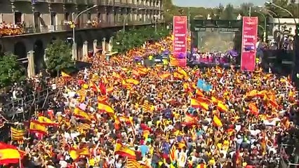 Vargas Llosa rechaza en Barcelona la independencia de Cataluña