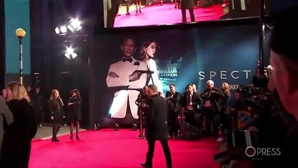 Daniel Craig volverá a ser James Bond, y sin cortarse las venas