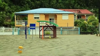 Al menos dos muertos por huracán María en el Caribe