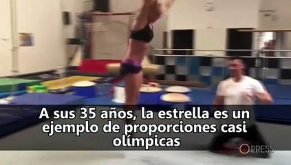 Britney Spears es ahora acróbata