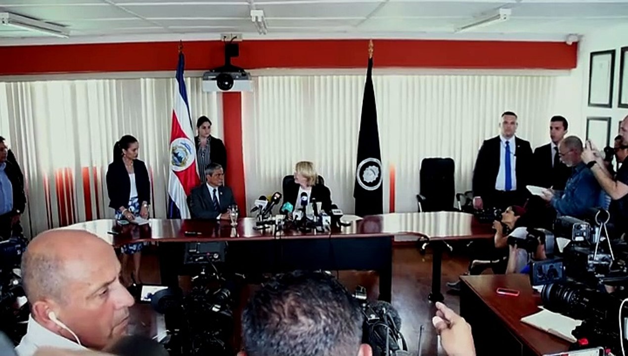 Exfiscal venezolana denuncia que su gobierno busca matarla