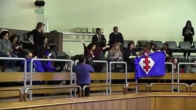 Senado chileno aprueba aborto en tres causales, a un paso de ley