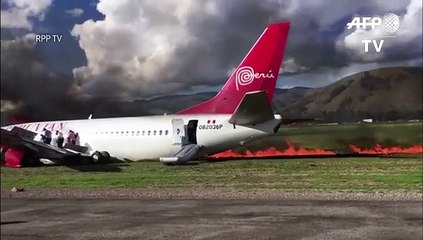 Susto en Perú tras incendio de avión