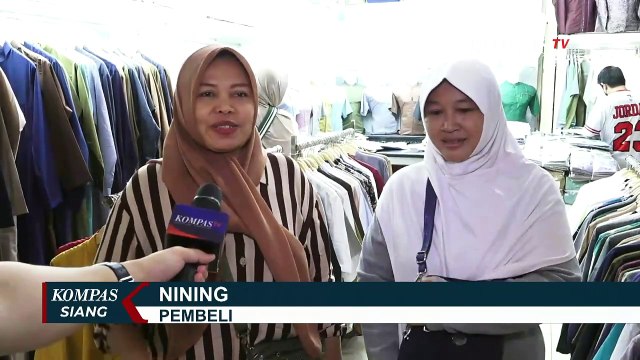 Seminggu Jelang Bulan Ramadan, Warga Berburu Baju Lebaran hingga Kurma di Pasar Tanah Abang