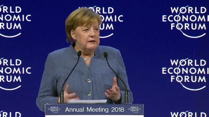 Merkel y Macron piden una globalización más justa en Davos antes de la llegada de Trump
