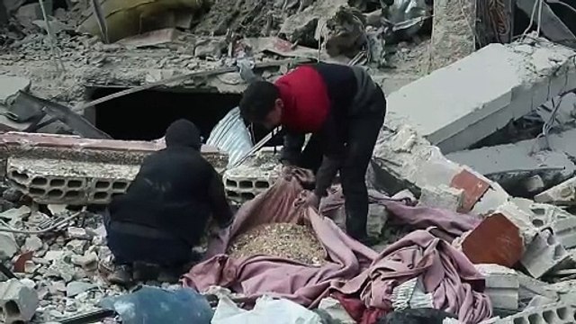 Muerte y devastación tras cinco días de bombardeos sirios contra bastión rebelde