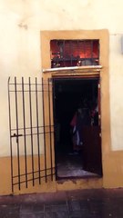 Incendio afecta vivienda en la Zona Colonial