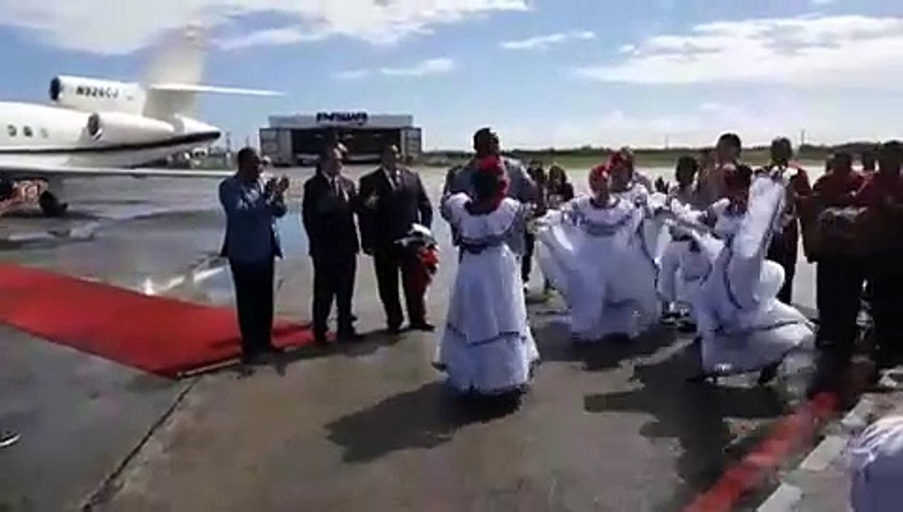 Llega Vladimir al AILA