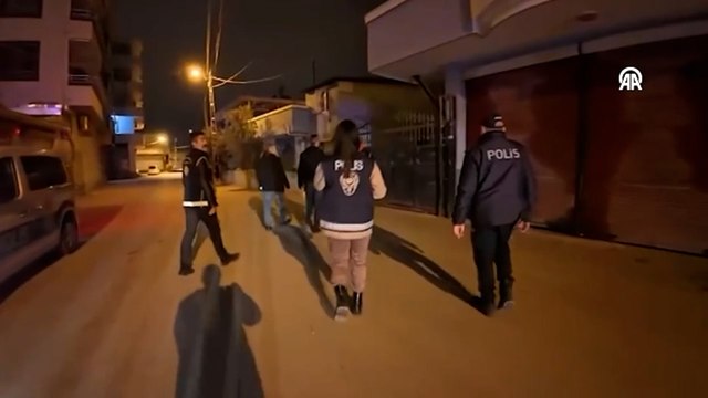 Adana ve Mersin'de göçmen kaçakçılığı operasyonunda 3 zanlı tutuklandı