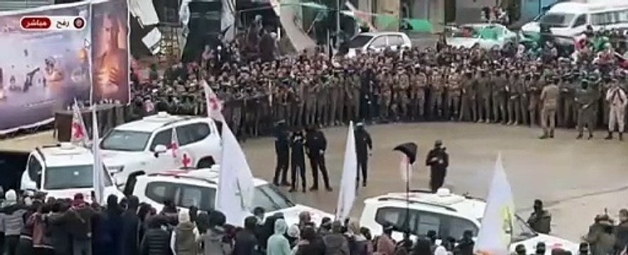 بدء تسليم الأسرى الإسرائيليين للصليب الأحمر في رفح.. فيديو