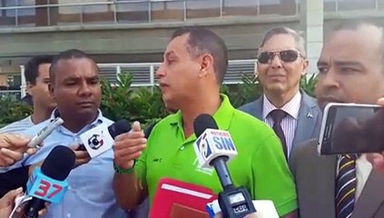 PGR dice no hay evidencias para someter policías que agredieron a Juan Comprés