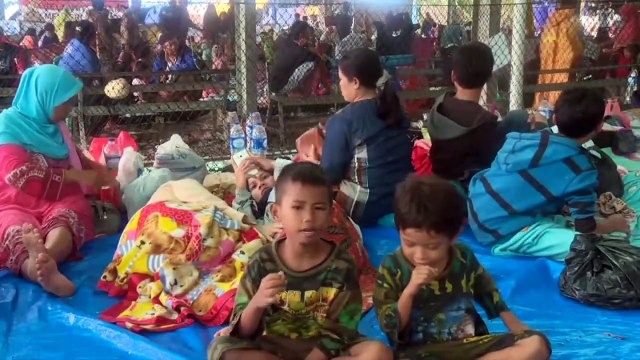 Lluvia complica esfuerzos de rescatistas indonesios tras tsunami