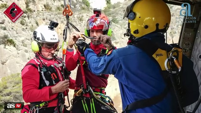 Rescate de una senderista en Cala Llebeig, entre Teulada-Moraira y el Poble Nou de Benitatxell.