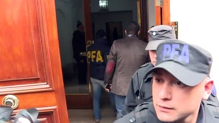 Comienzan en Argentina los allanamientos a viviendas de Kirchner
