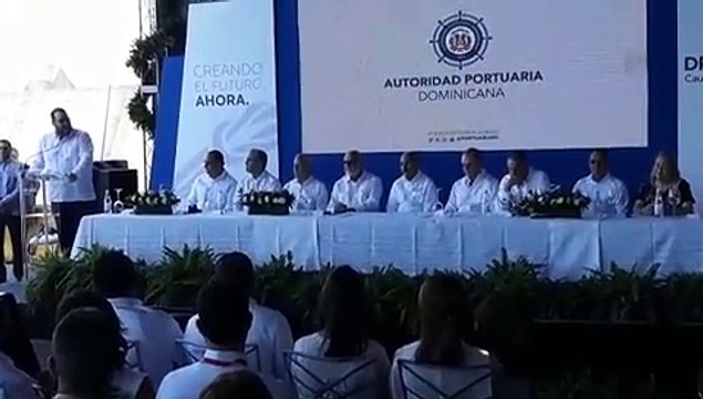 Directores de Aduanas y Portuaria convierten primer picazo de DP en acto reeleccionista
