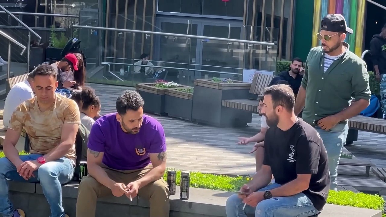 Modern times silent comedian _ awkward funny scene _ best funny scene _ joker pranks